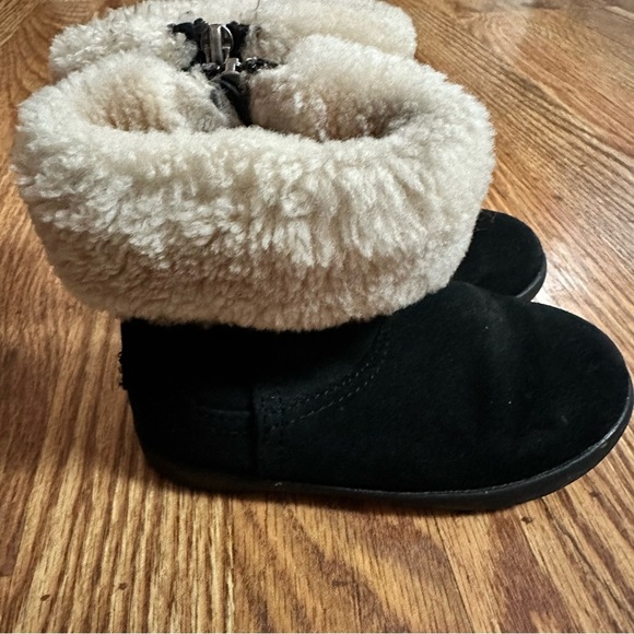 UGG Toddler's Jorie II Boot in Black - Picture 5 of 13